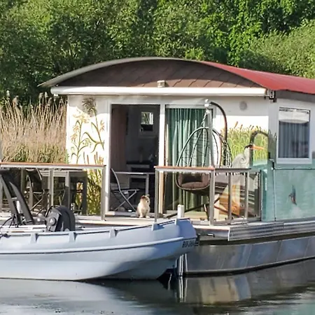 Ship In Havelsee Ot Kuetzkow 3*